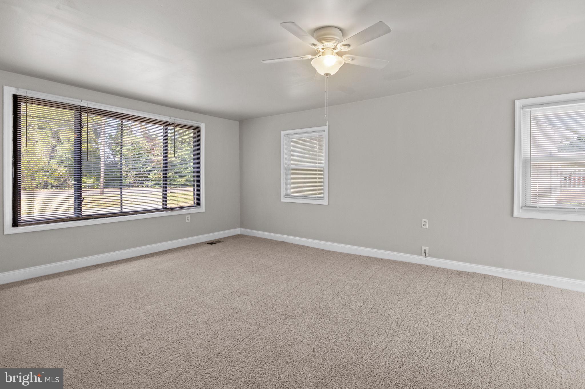 LEVITTOWN - Residential Lease