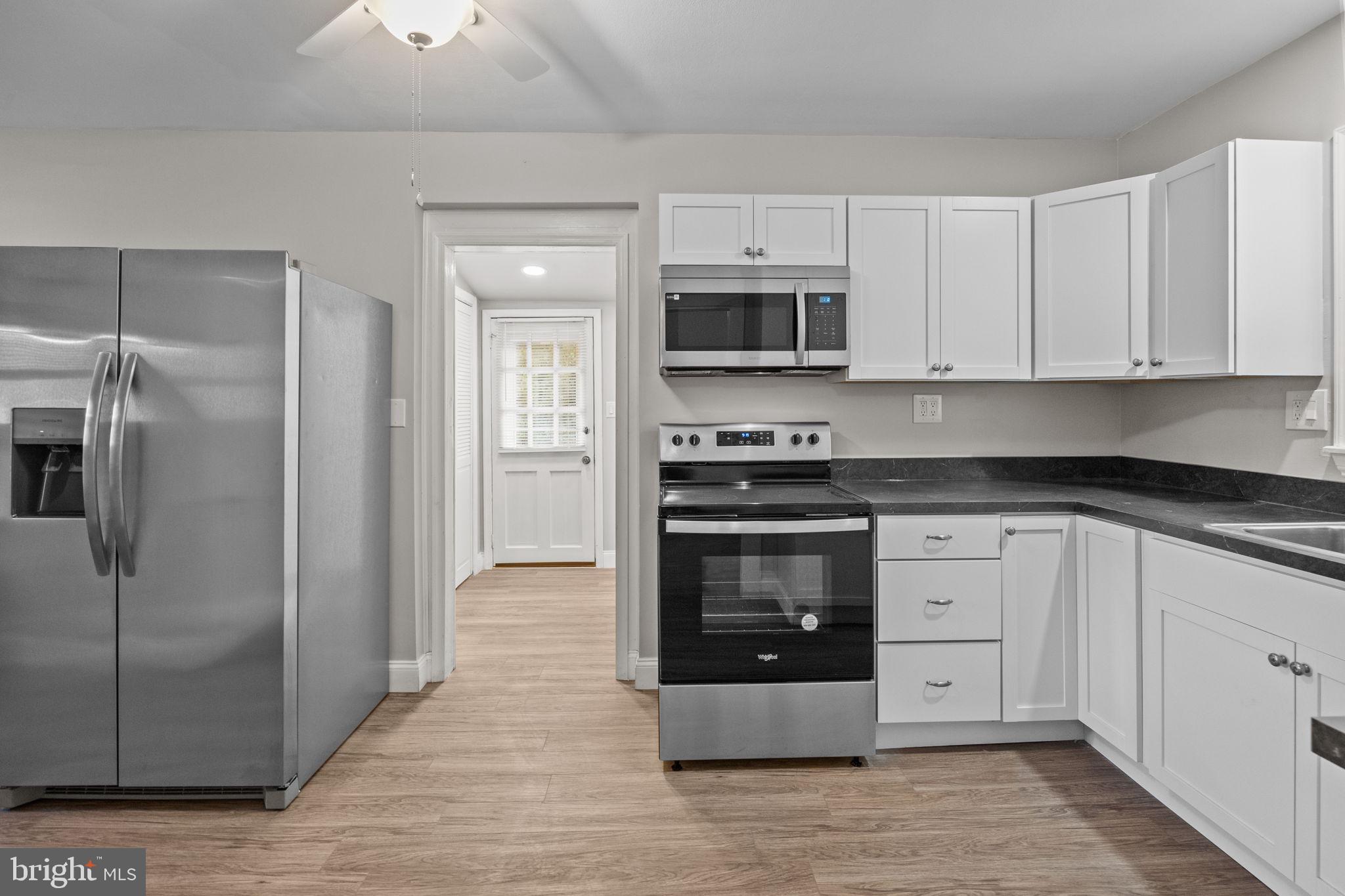 LEVITTOWN - Residential Lease