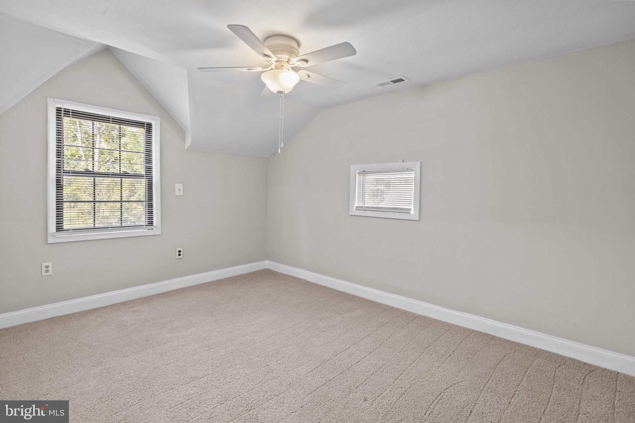 LEVITTOWN - Residential Lease