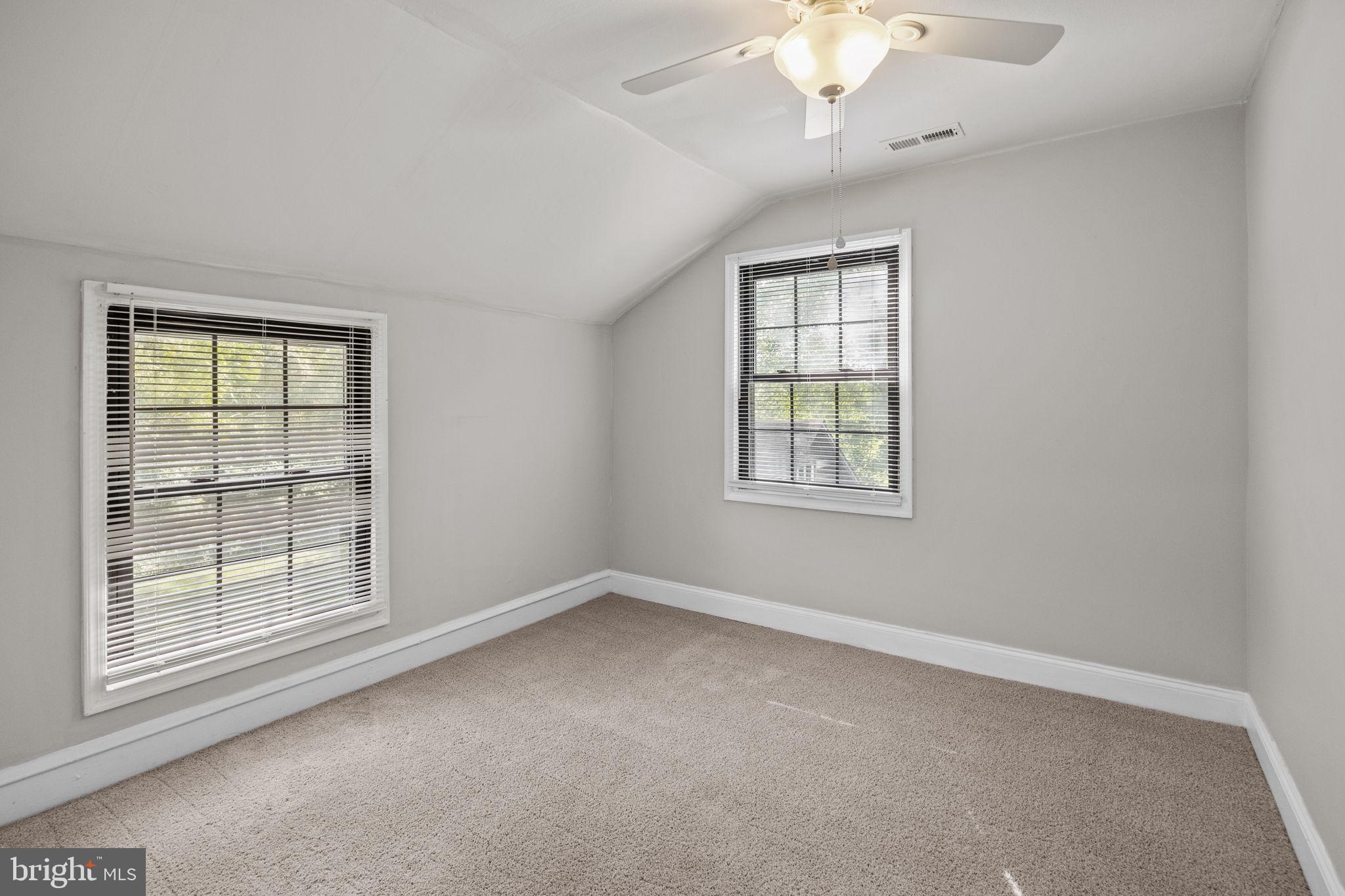 LEVITTOWN - Residential Lease