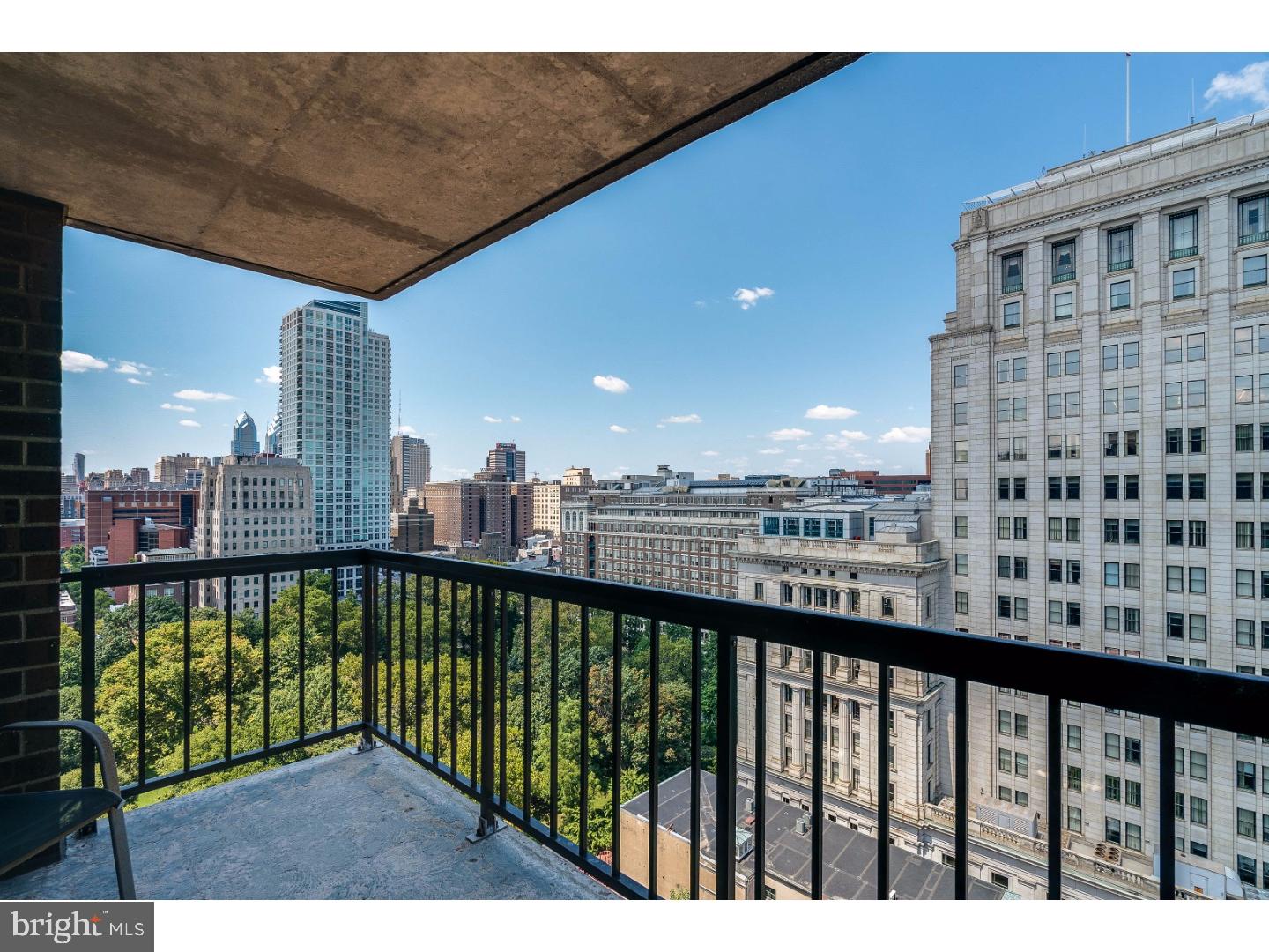 WASHINGTON SQ - Residential