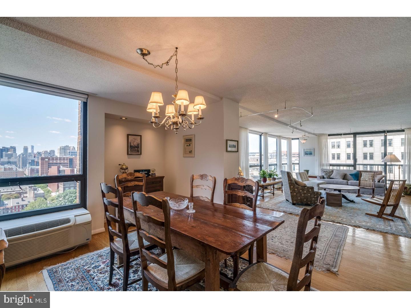 WASHINGTON SQ - Residential