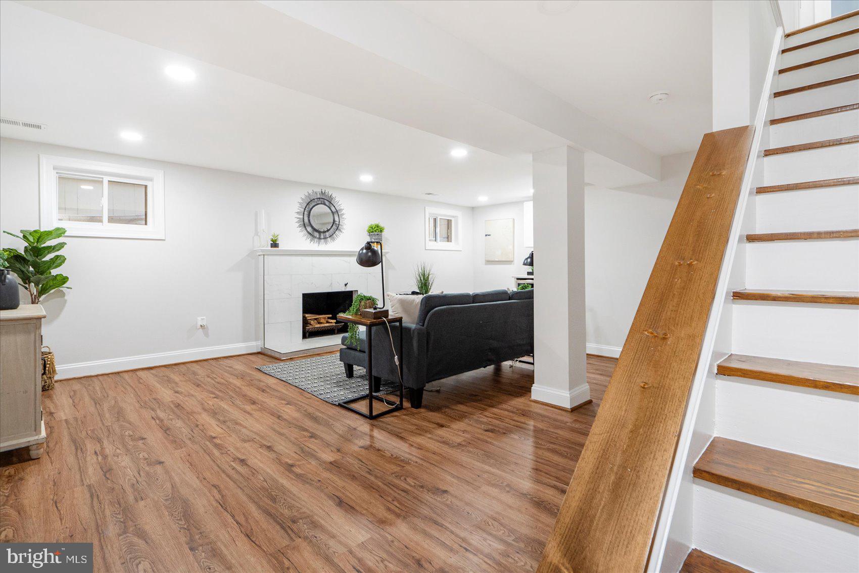 CHEVY CHASE - Residential