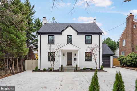 Photo of 7009 Connecticut Avenue, Chevy Chase, MD 20815 (MLS # MDMC2113888)