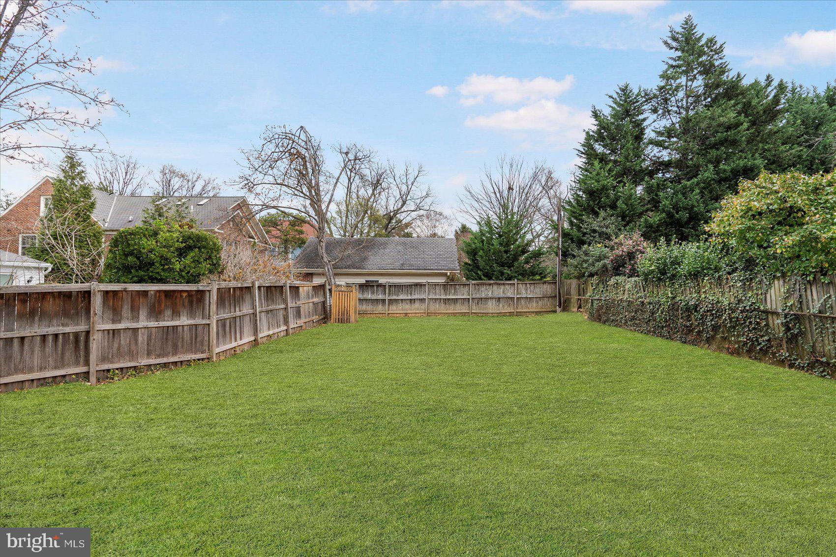 CHEVY CHASE - Residential