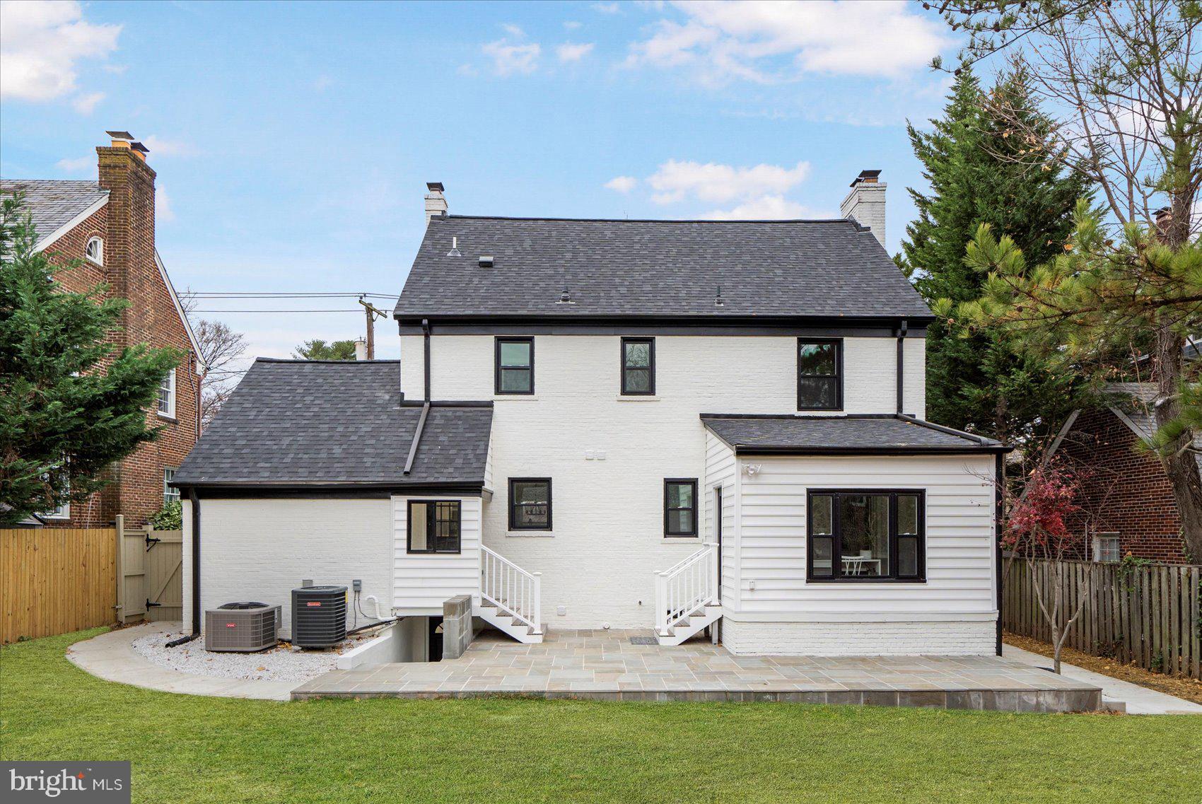 CHEVY CHASE - Residential