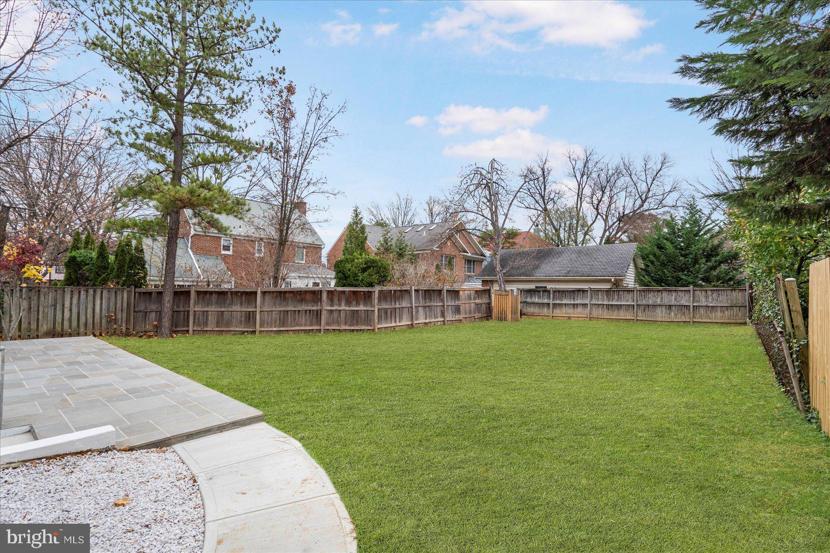 CHEVY CHASE - Residential