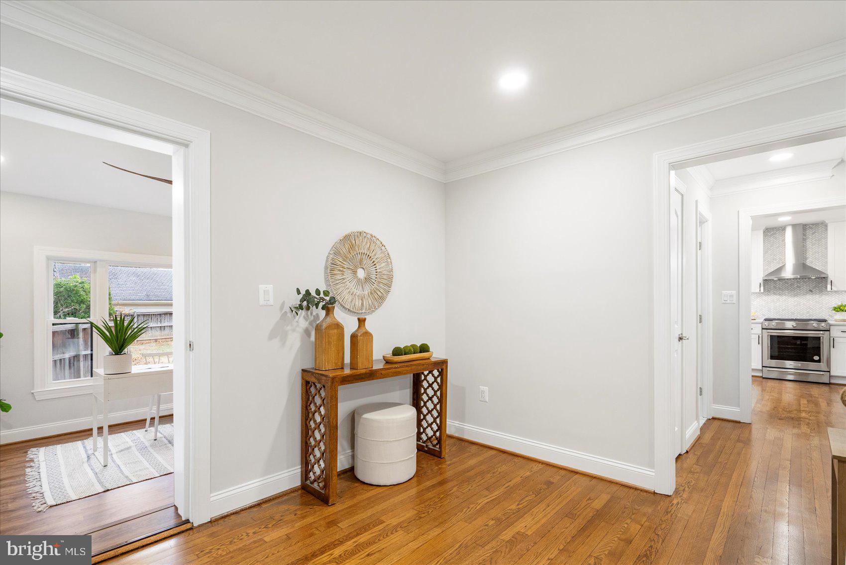 CHEVY CHASE - Residential