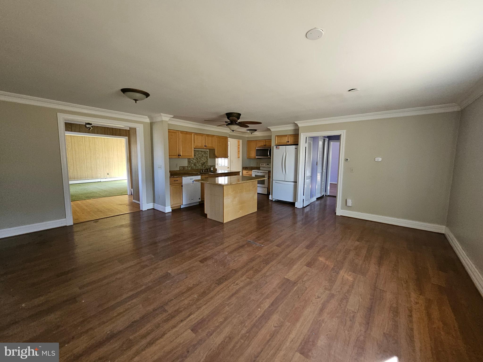 SYLVAN SHORES - Residential