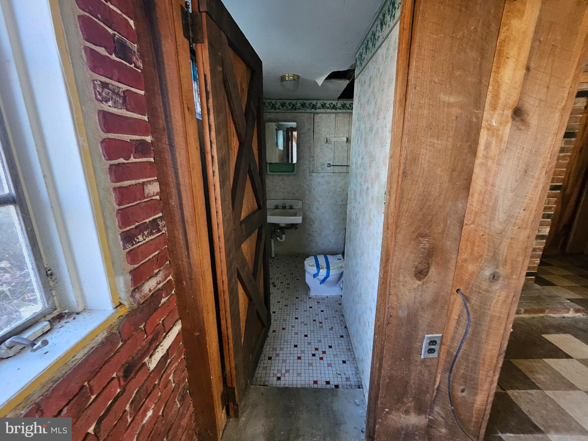 SYLVAN SHORES - Residential