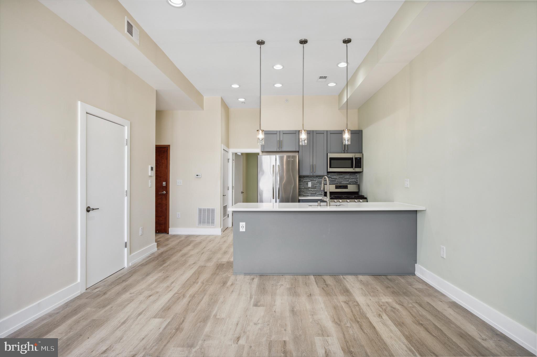 EAST KENSINGTON - Residential Lease