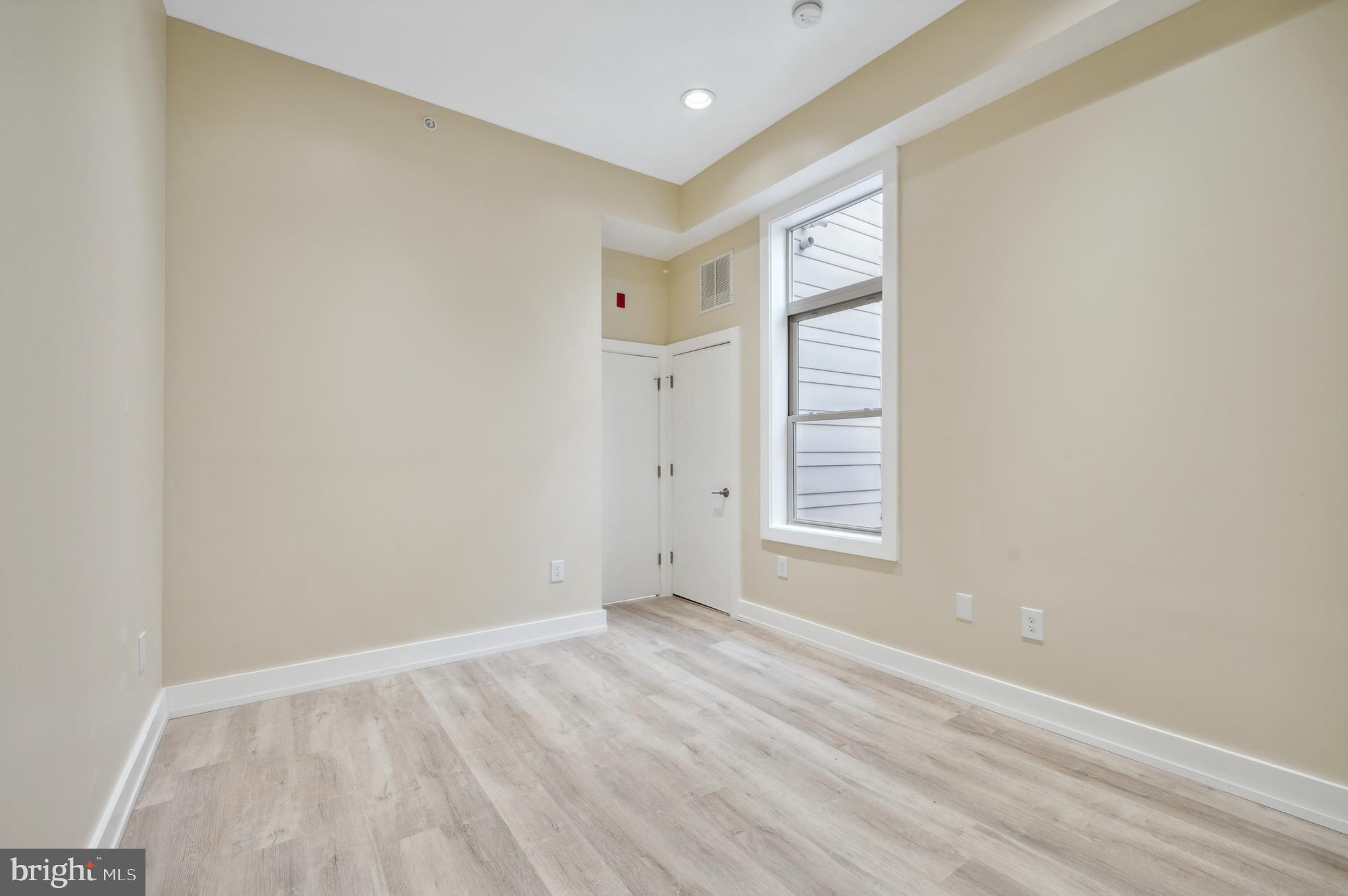 EAST KENSINGTON - Residential Lease