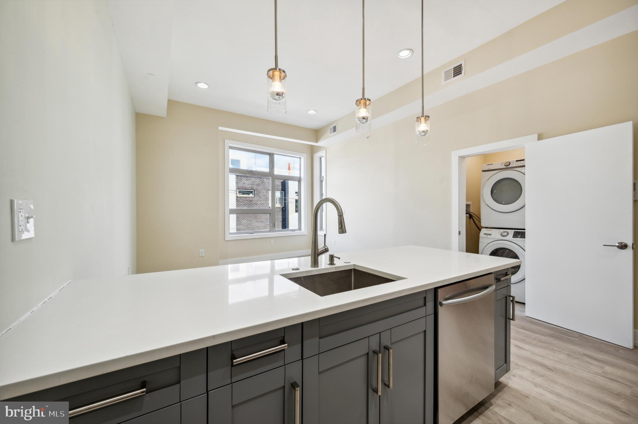 EAST KENSINGTON - Residential Lease