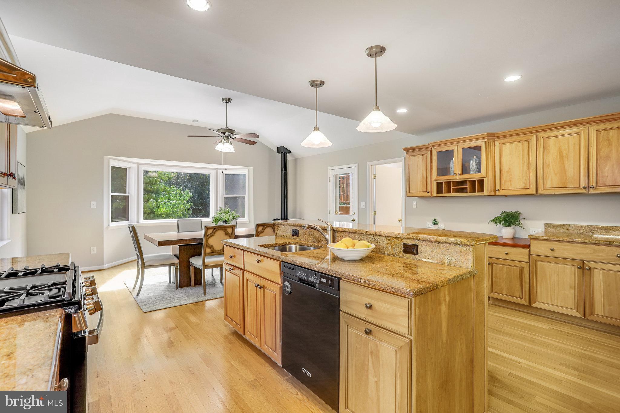 ROCK CREEK PALISADES - Residential