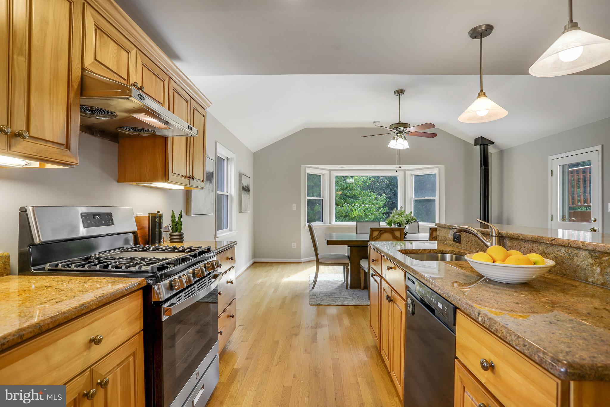 ROCK CREEK PALISADES - Residential