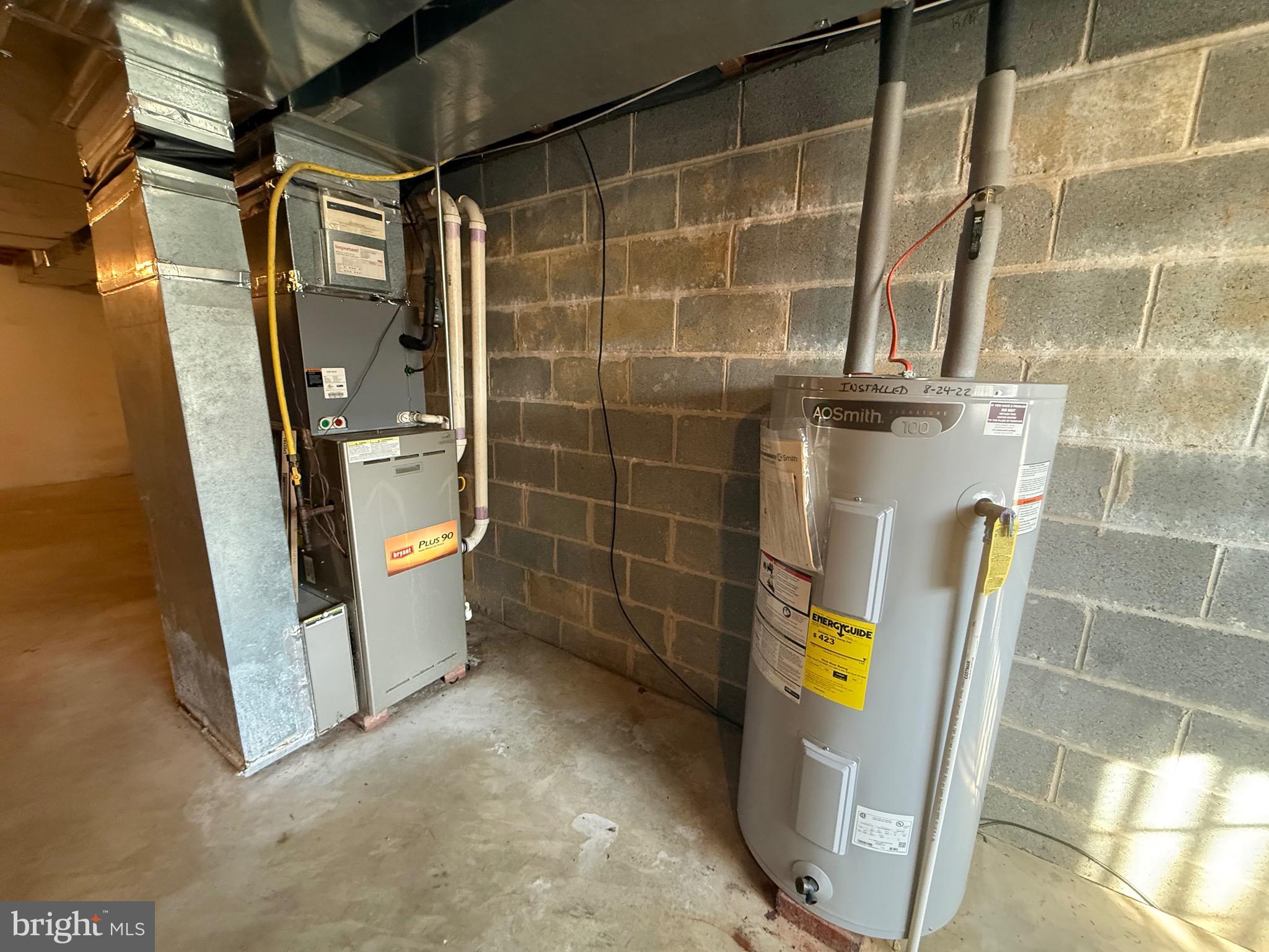 WALNUT HILL - Residential