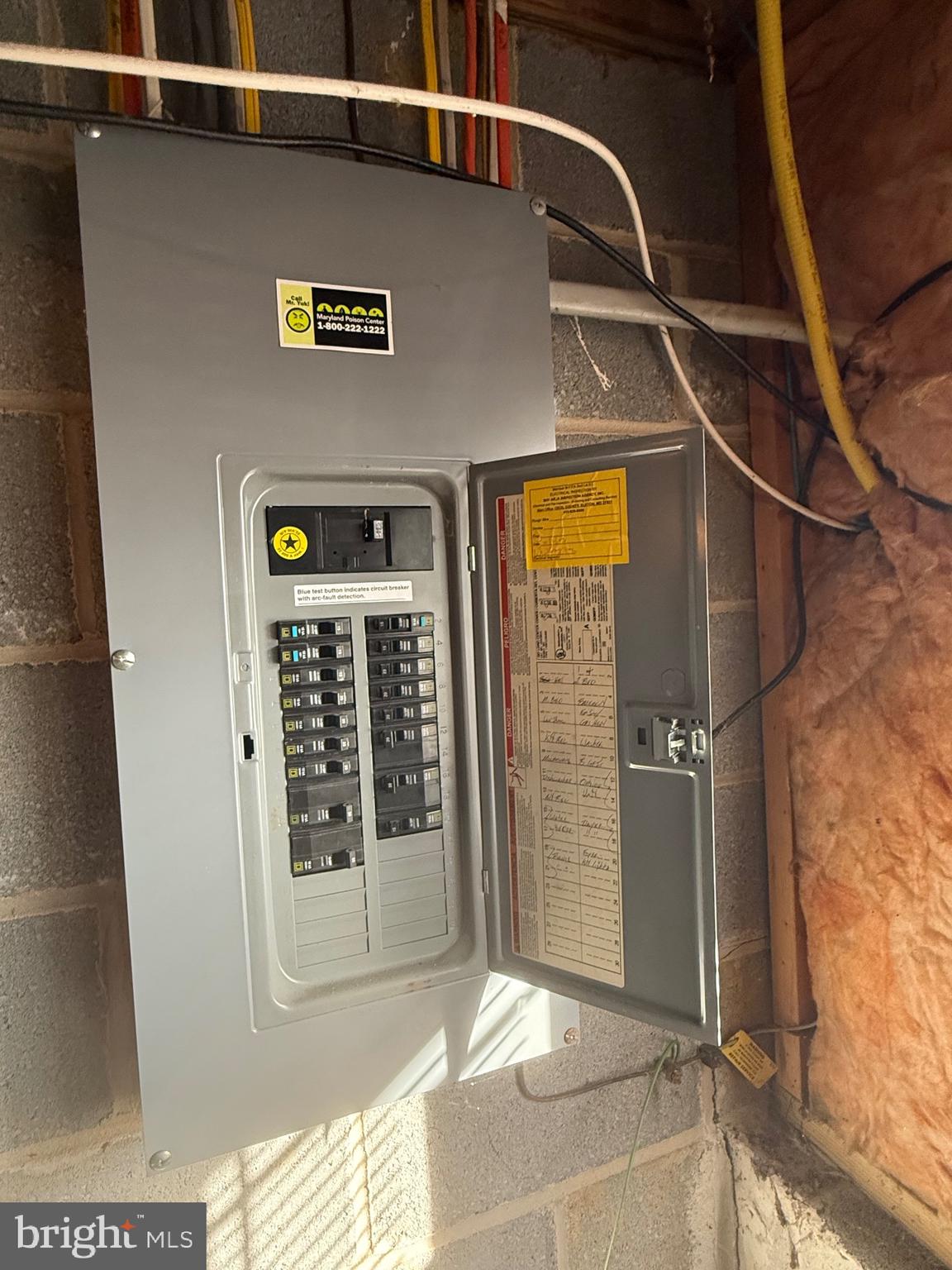 WALNUT HILL - Residential