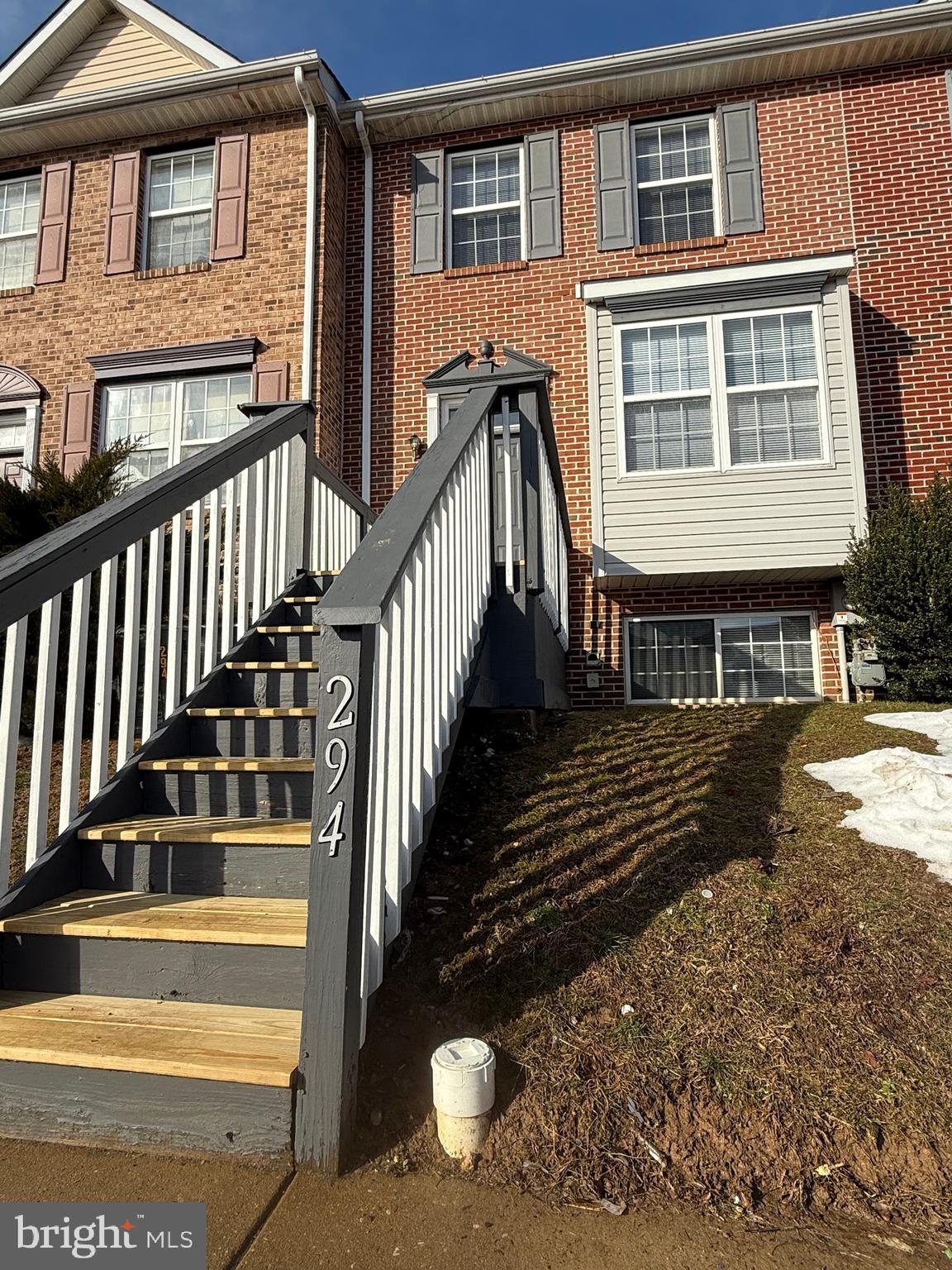 WALNUT HILL - Residential