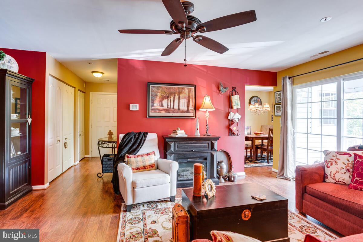 MONTGOMERY RUN - Residential