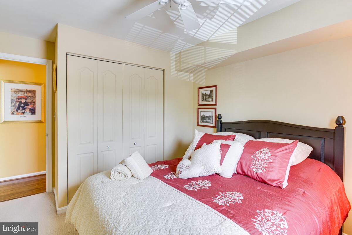 MONTGOMERY RUN - Residential