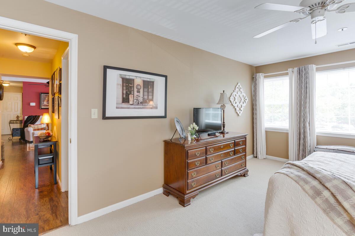 MONTGOMERY RUN - Residential