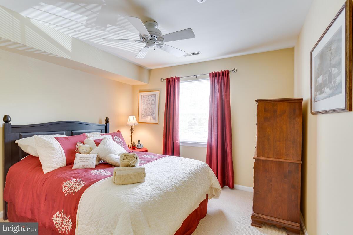 MONTGOMERY RUN - Residential