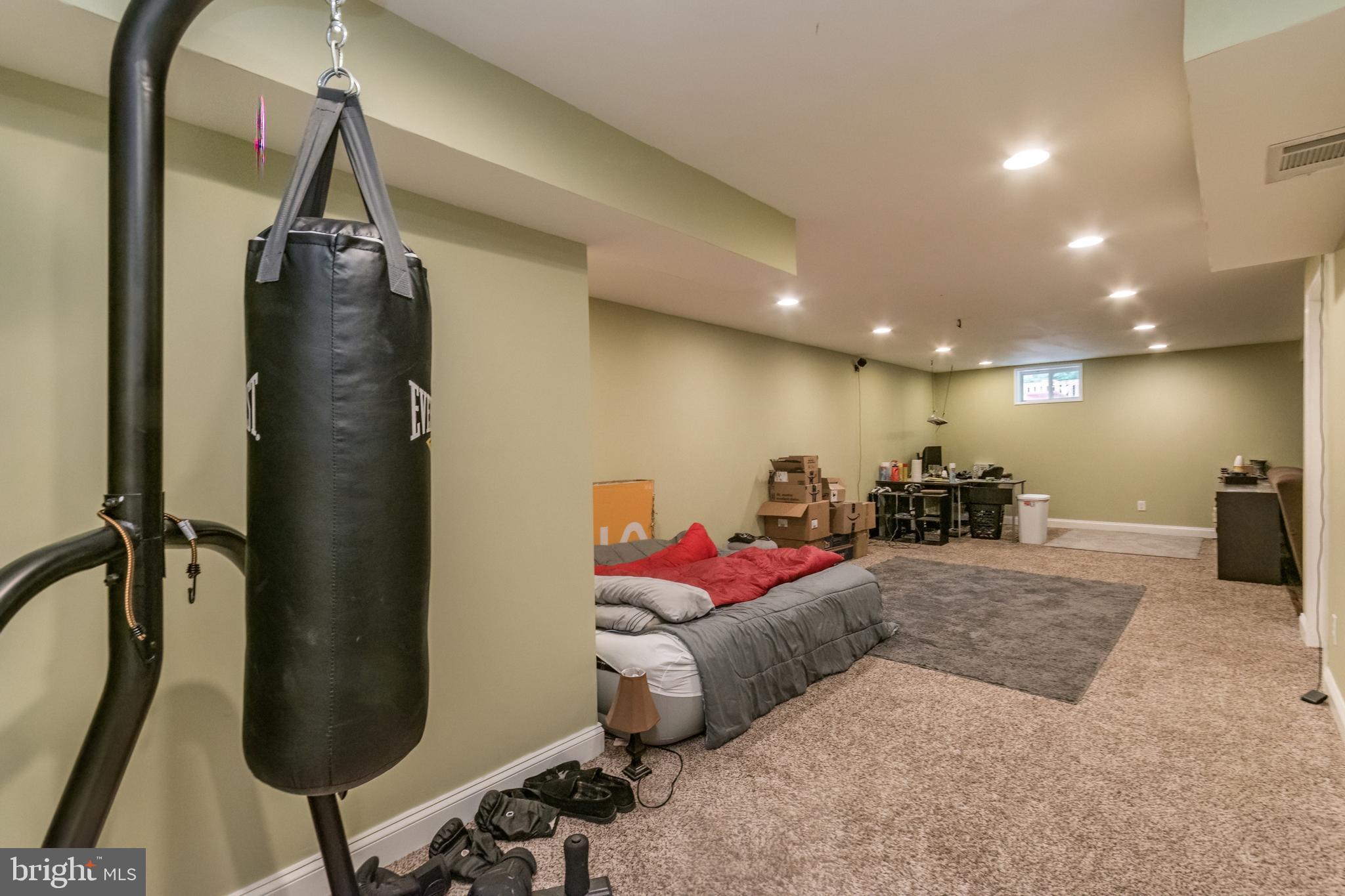 HAMMONDS MILL - Residential