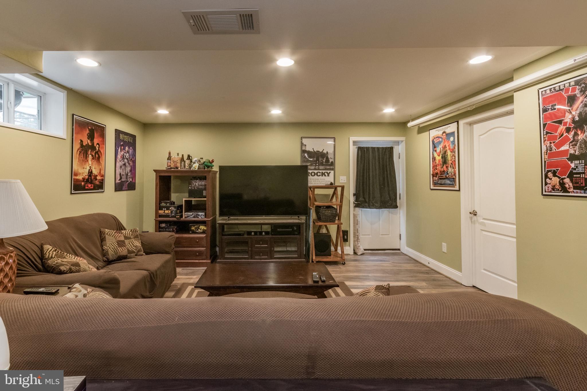 HAMMONDS MILL - Residential