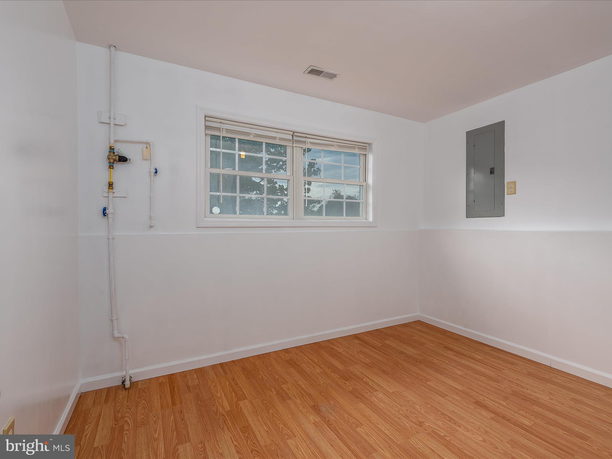 INWOOD MEADOWS - Residential