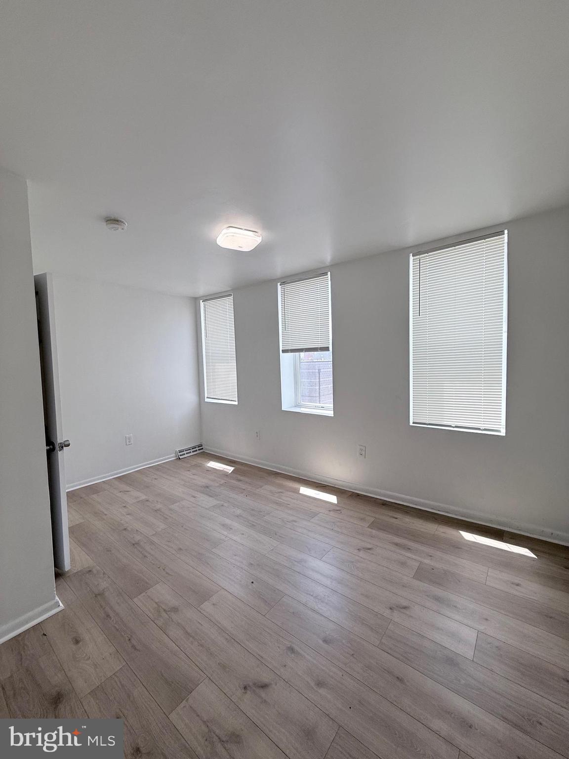 LEXINGTON - Residential Lease
