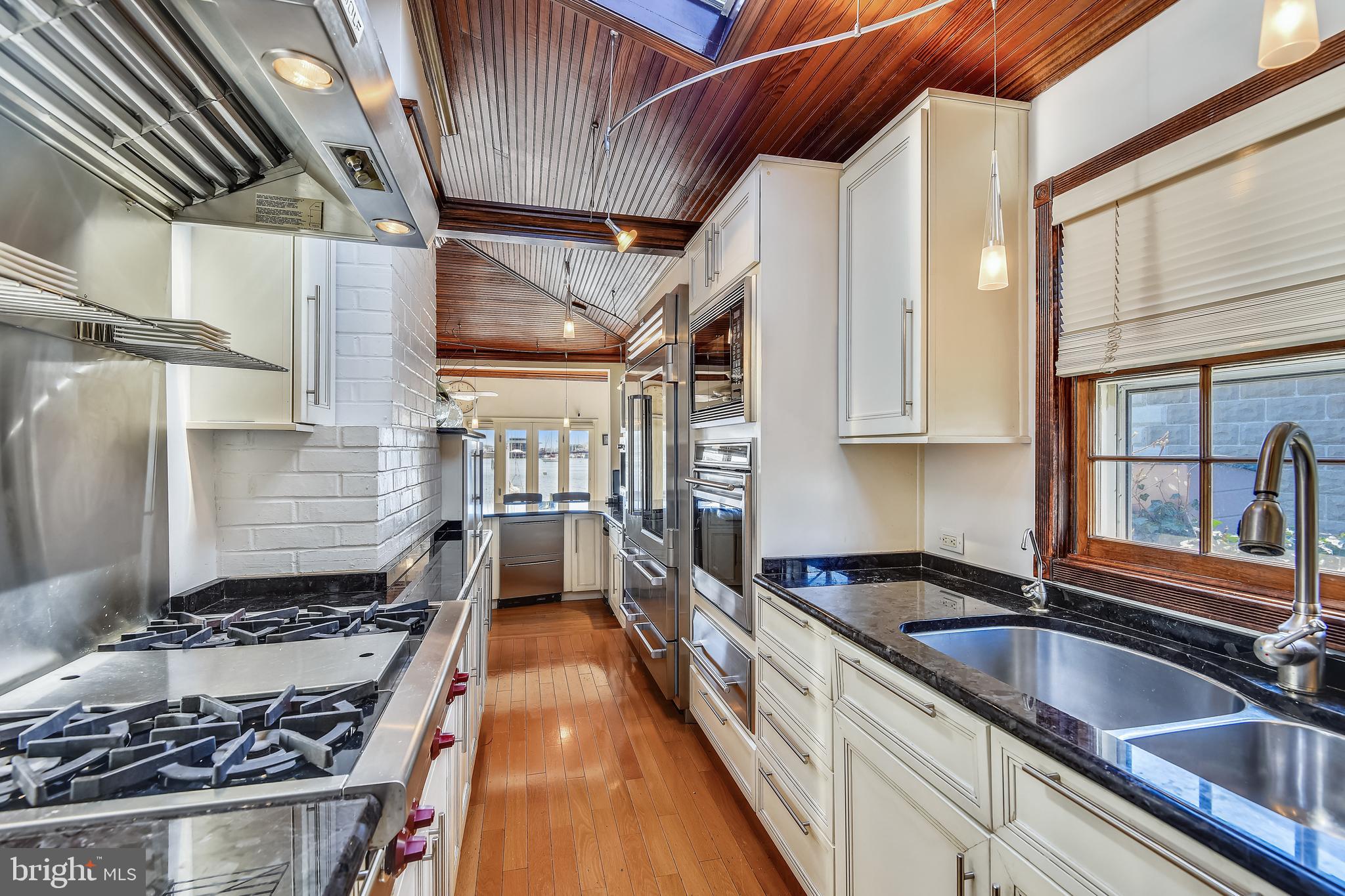 EASTPORT - Residential