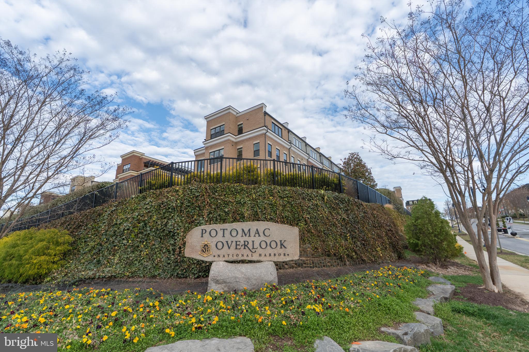 POTOMAC OVERLOOK AT NATIONAL HARBOR - Residential