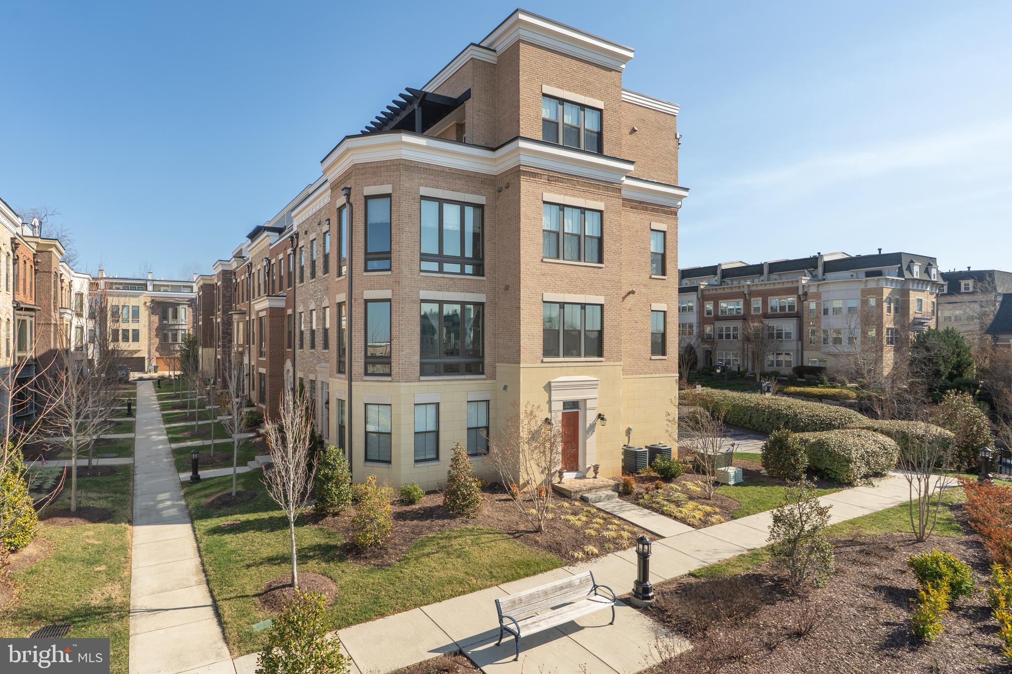 POTOMAC OVERLOOK AT NATIONAL HARBOR - Residential