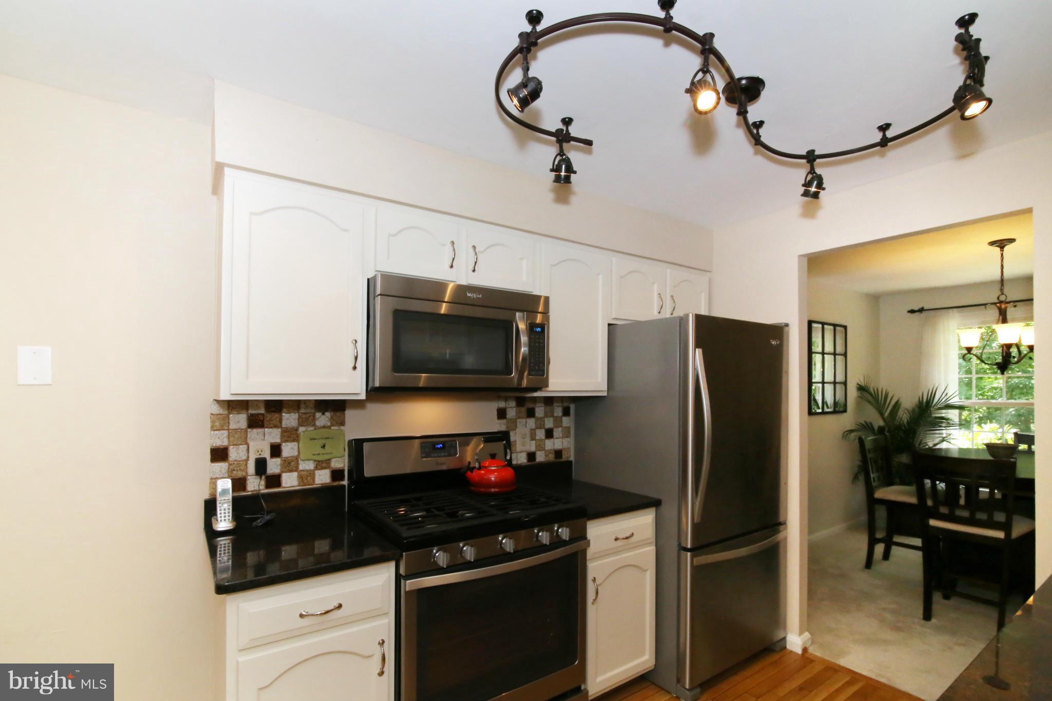 LAFAYETTE VILLAGE - Residential