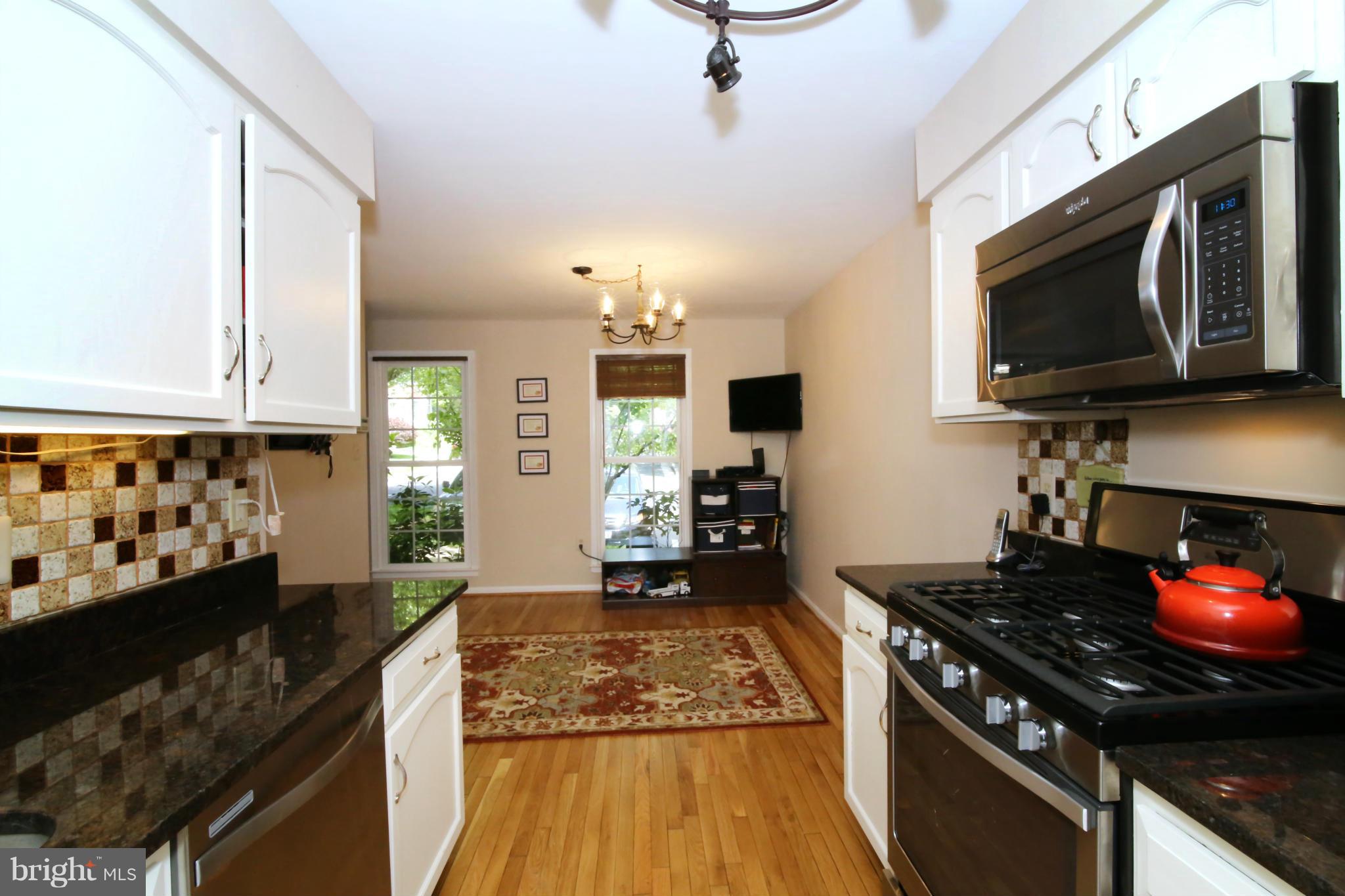 LAFAYETTE VILLAGE - Residential