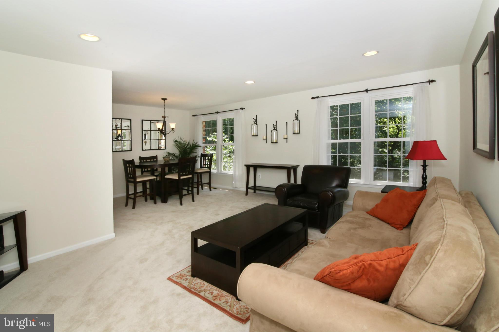 LAFAYETTE VILLAGE - Residential