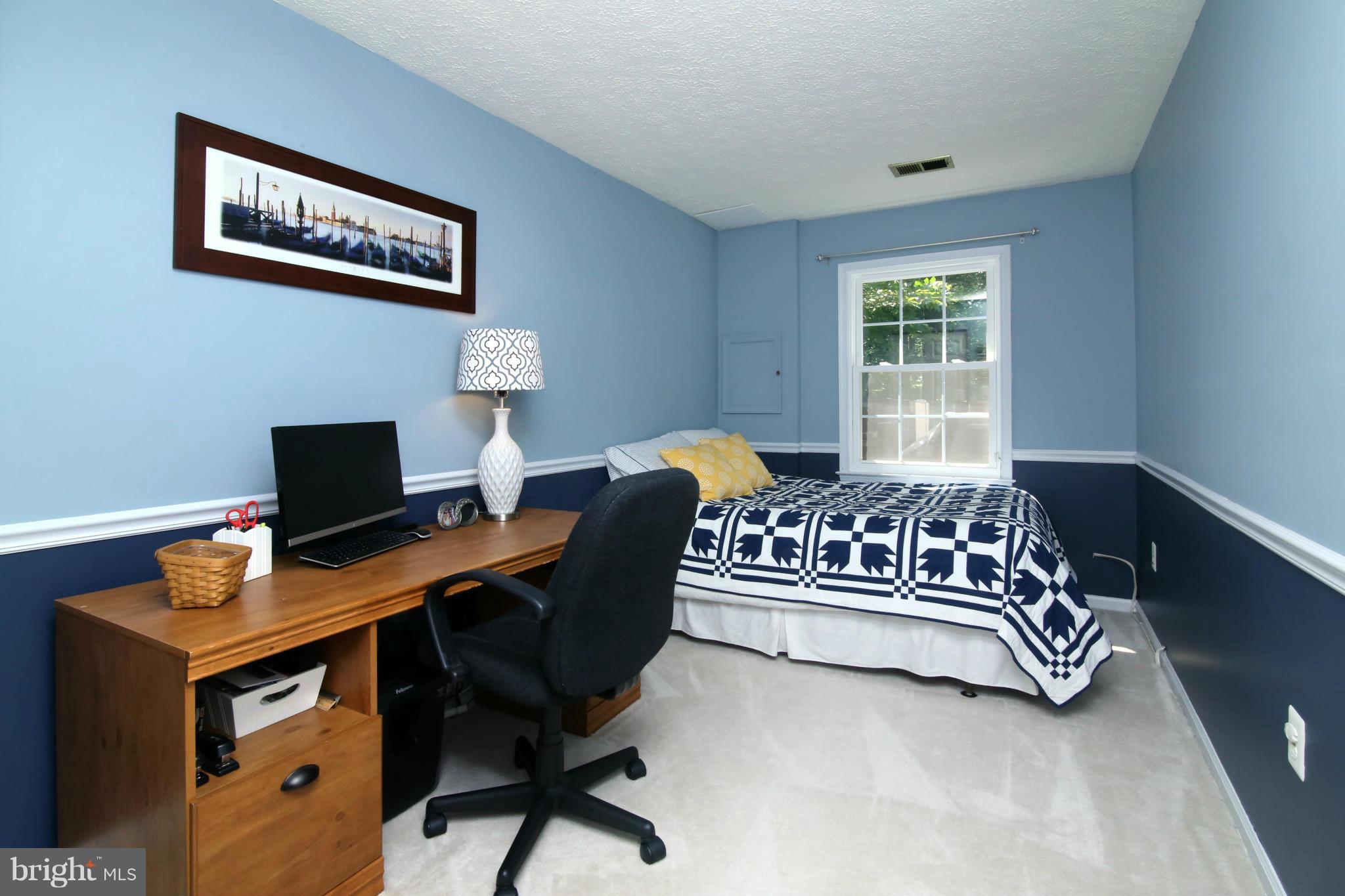 LAFAYETTE VILLAGE - Residential