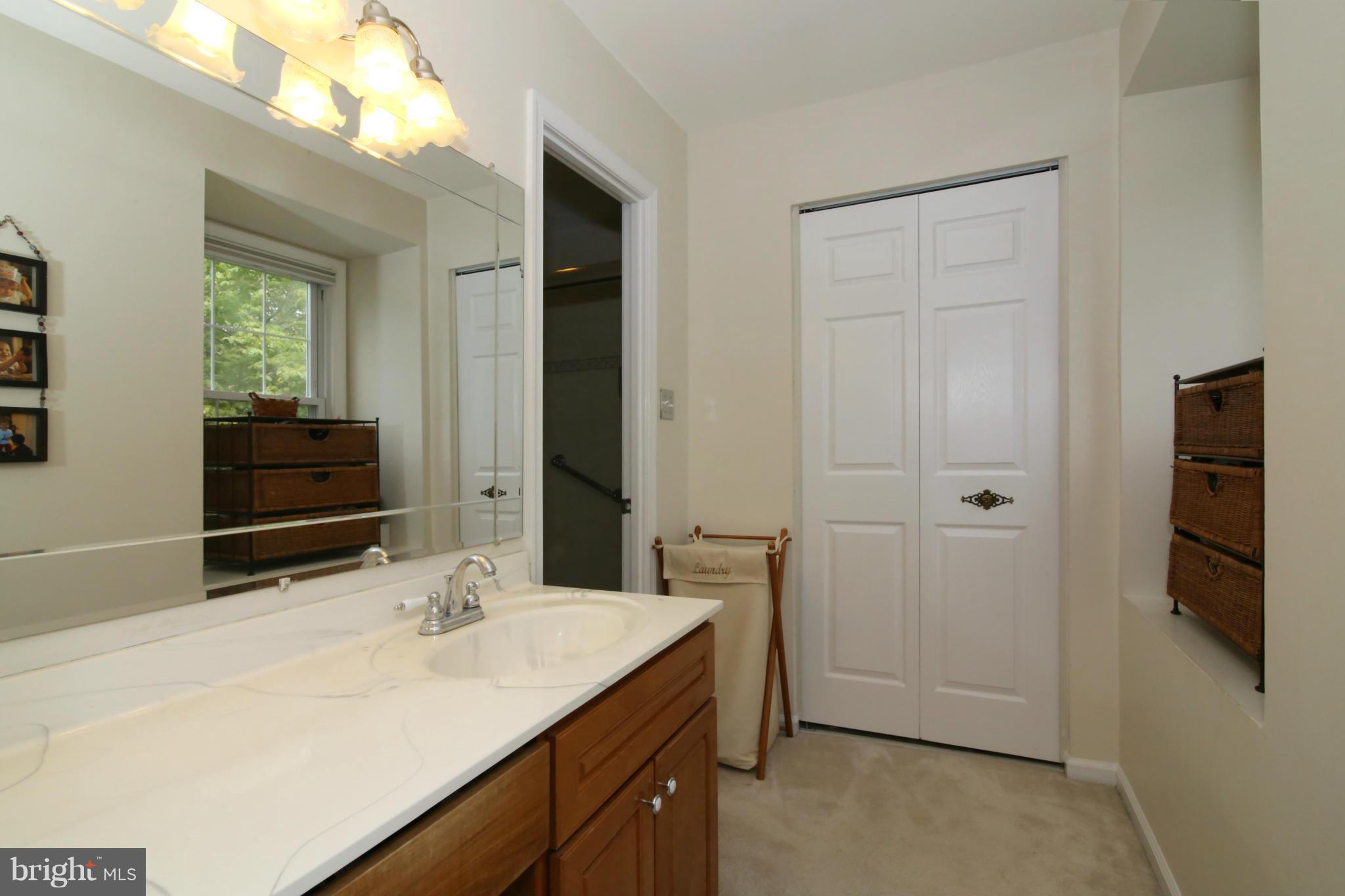 LAFAYETTE VILLAGE - Residential