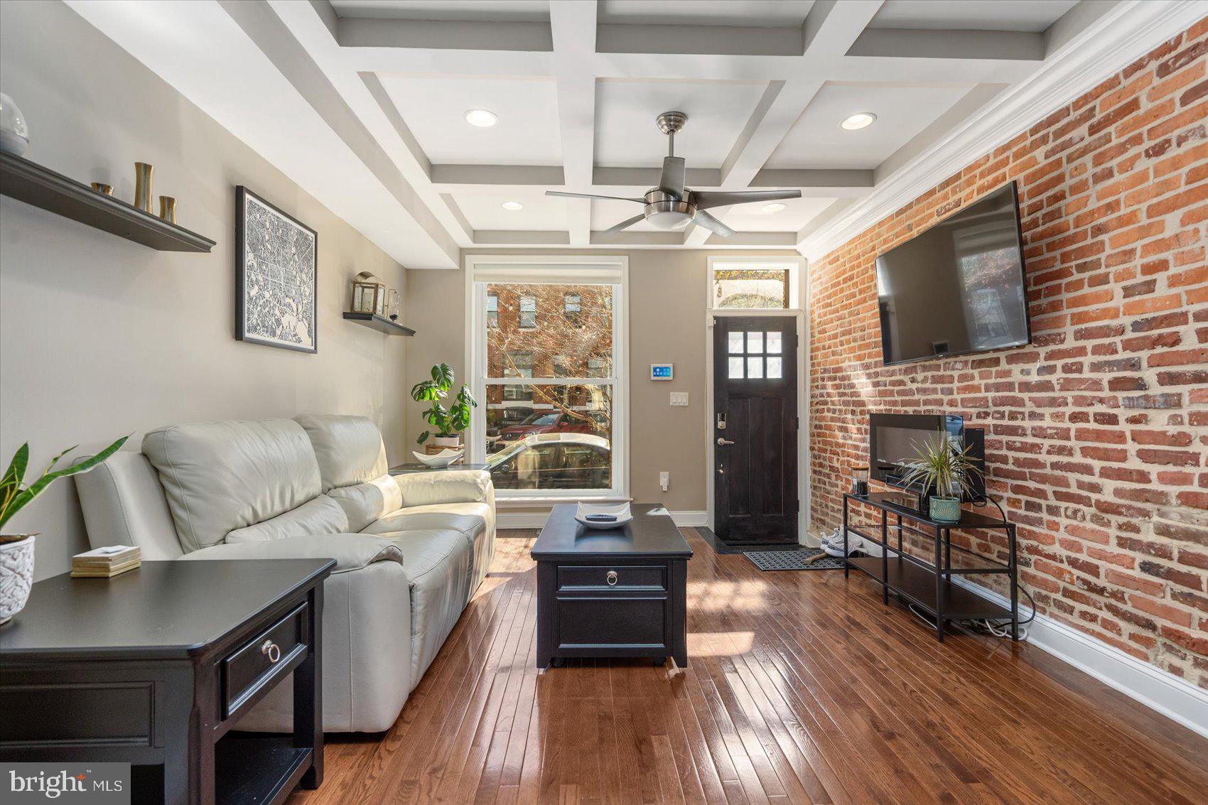 HIGHLANDTOWN - Residential