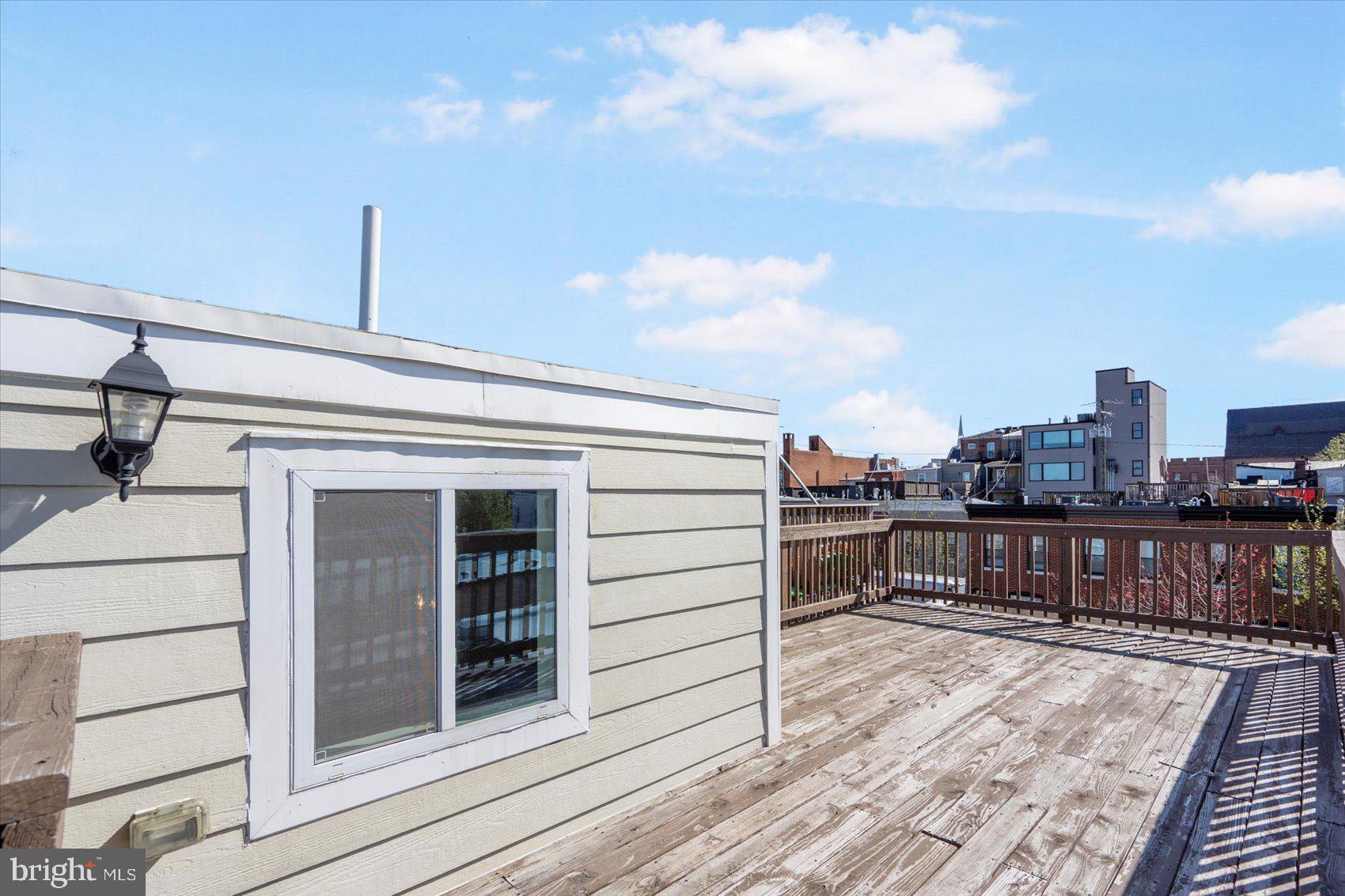 HIGHLANDTOWN - Residential