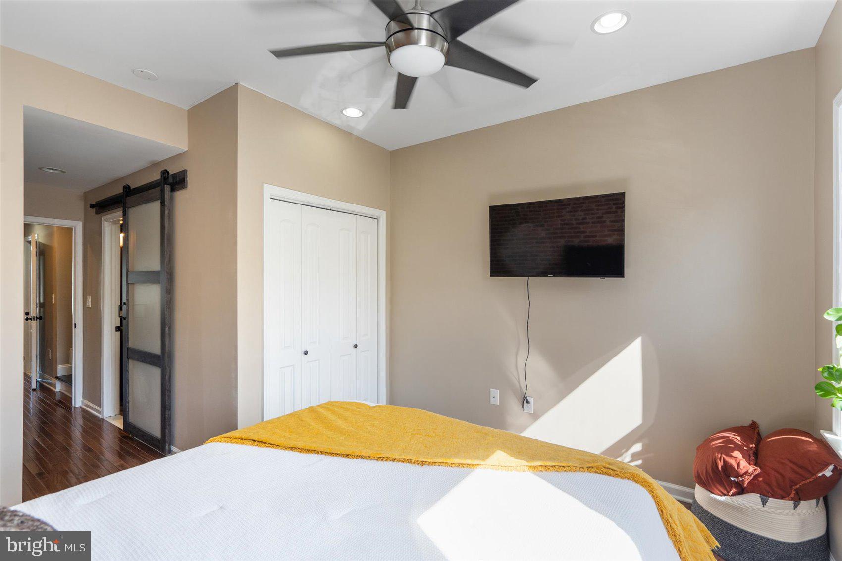 HIGHLANDTOWN - Residential