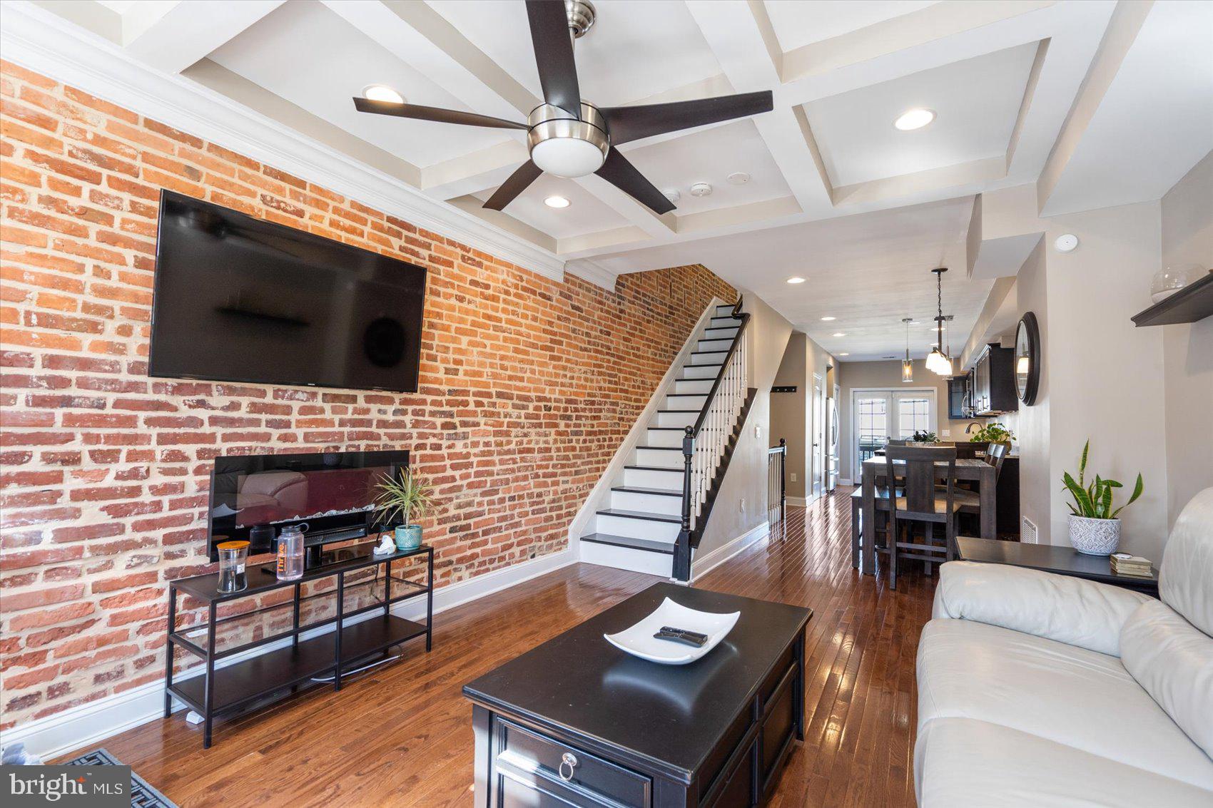 HIGHLANDTOWN - Residential