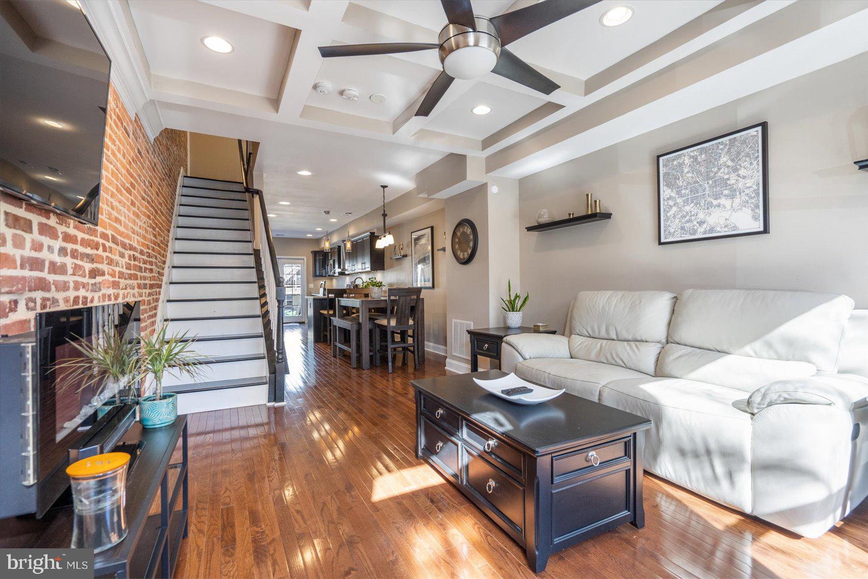 HIGHLANDTOWN - Residential