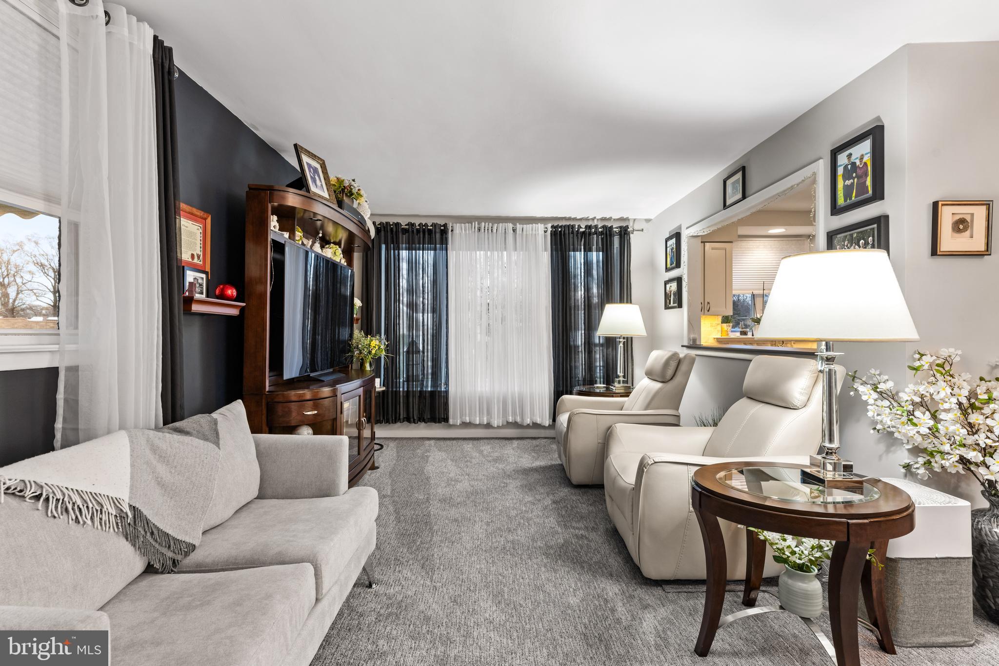 LEXINGTON PARK - Residential