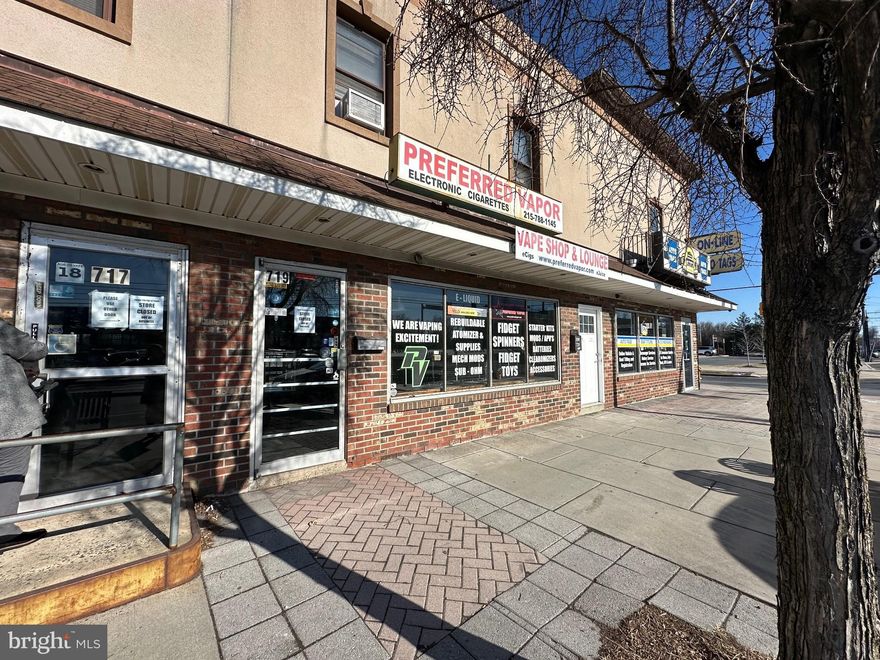 719 Bristol Pike offers 1000 square feet of office/retail space.  Excellent location with terrific visibility - high traffic count - on Route 13.  Conveniently located across from Croydon Train Station.  Many uses including hair salon, healthcare, medical, offices, retail.  sq.  Combine with 717 Bristol Pike to have 2000 sq. ft. of space.