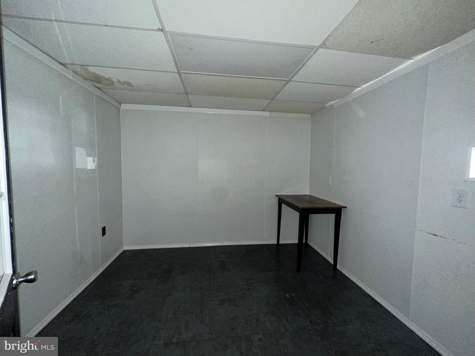 CROYDON - Commercial Lease