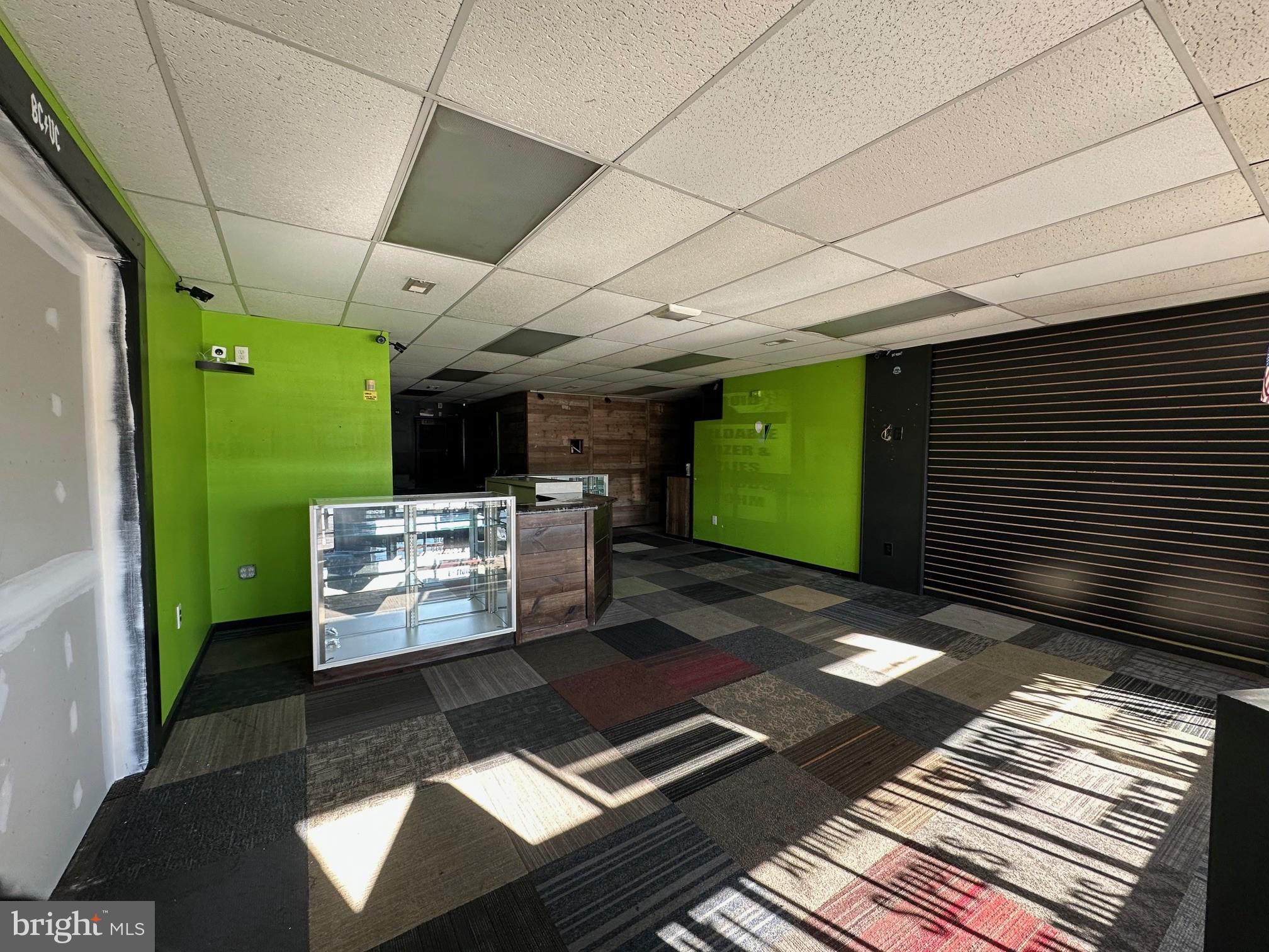 CROYDON - Commercial Lease