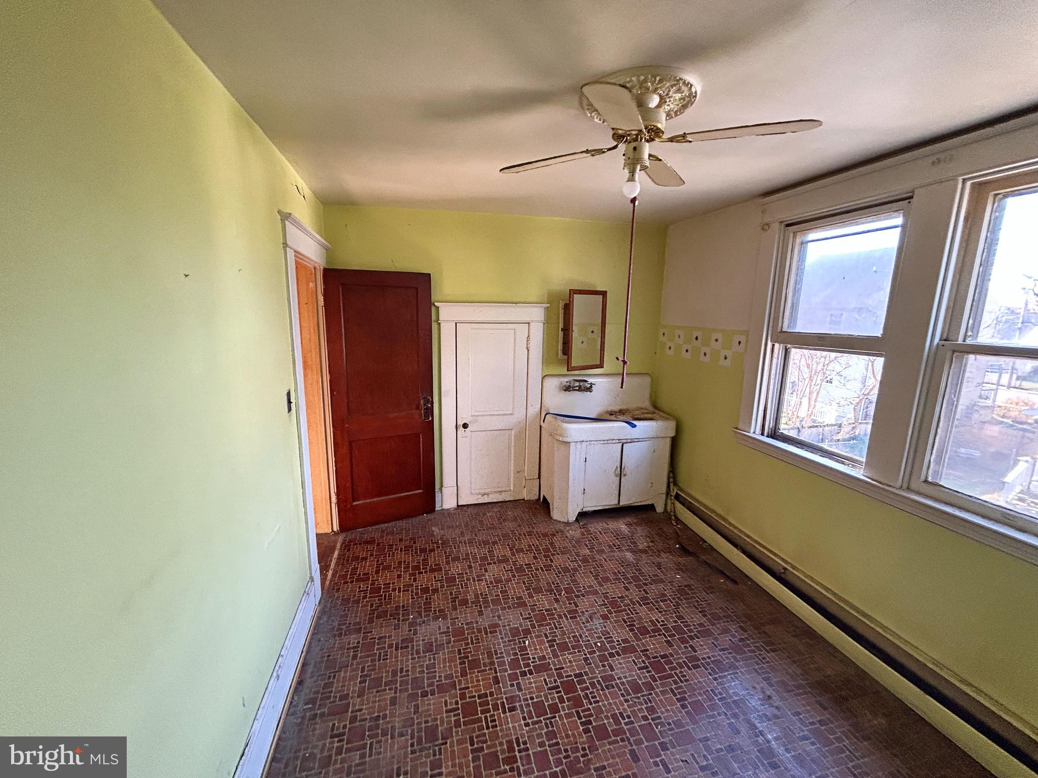 BROOKLYN VIEW - Residential