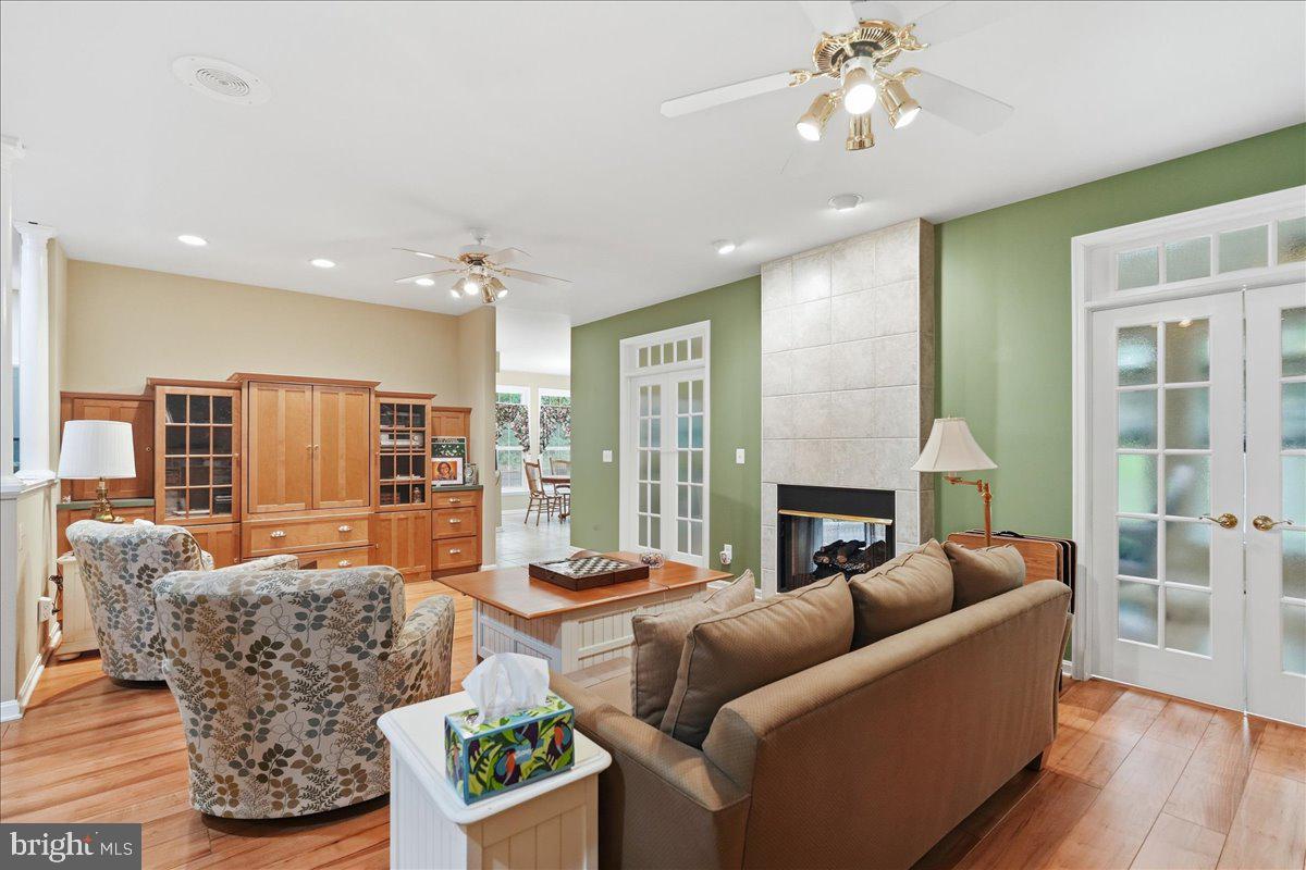 2286 RICHMOND HIGHWAY