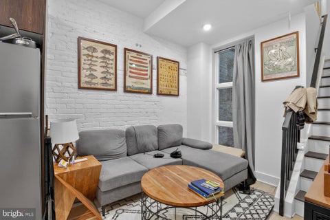 Townhouse For Rent - 59 N 2nd Street #4<br/> PHILADELPHIA, PA 19106